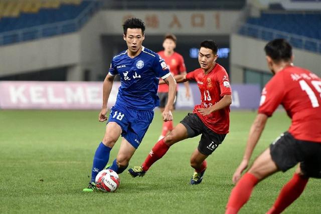 皇马计划优先引进顶级中场，冬季或2027年夏季引援